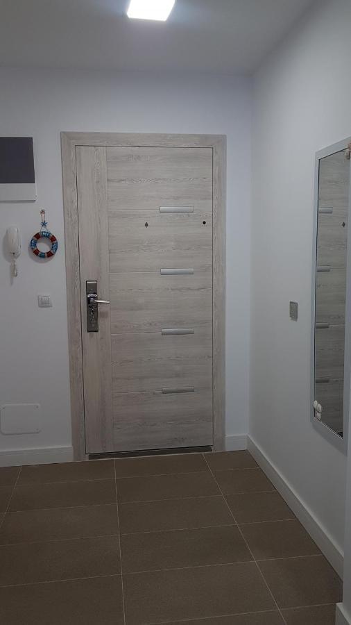 Estival Studio By Onix Blue Mamaia Nord Apartment Navodari Bagian luar foto