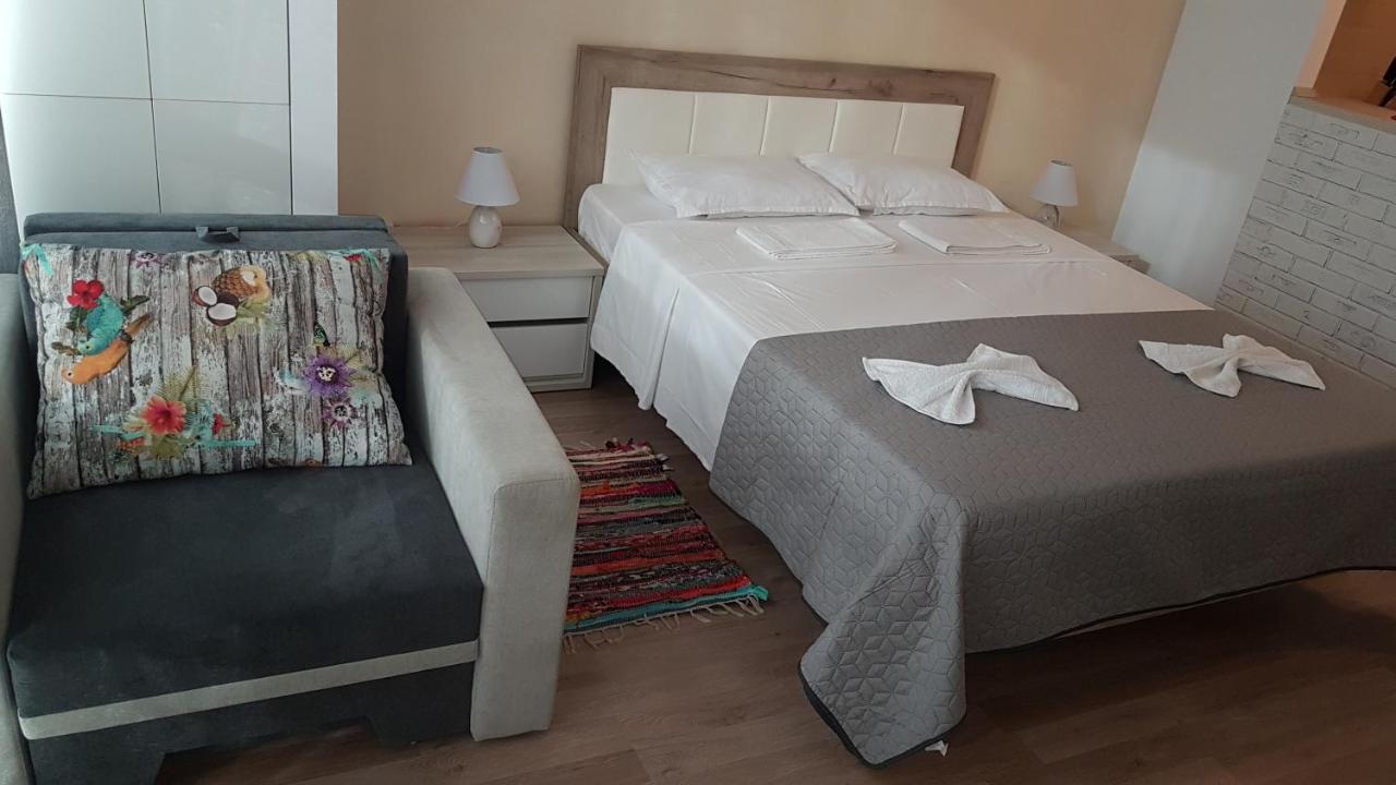Estival Studio By Onix Blue Mamaia Nord Apartment Navodari Bagian luar foto