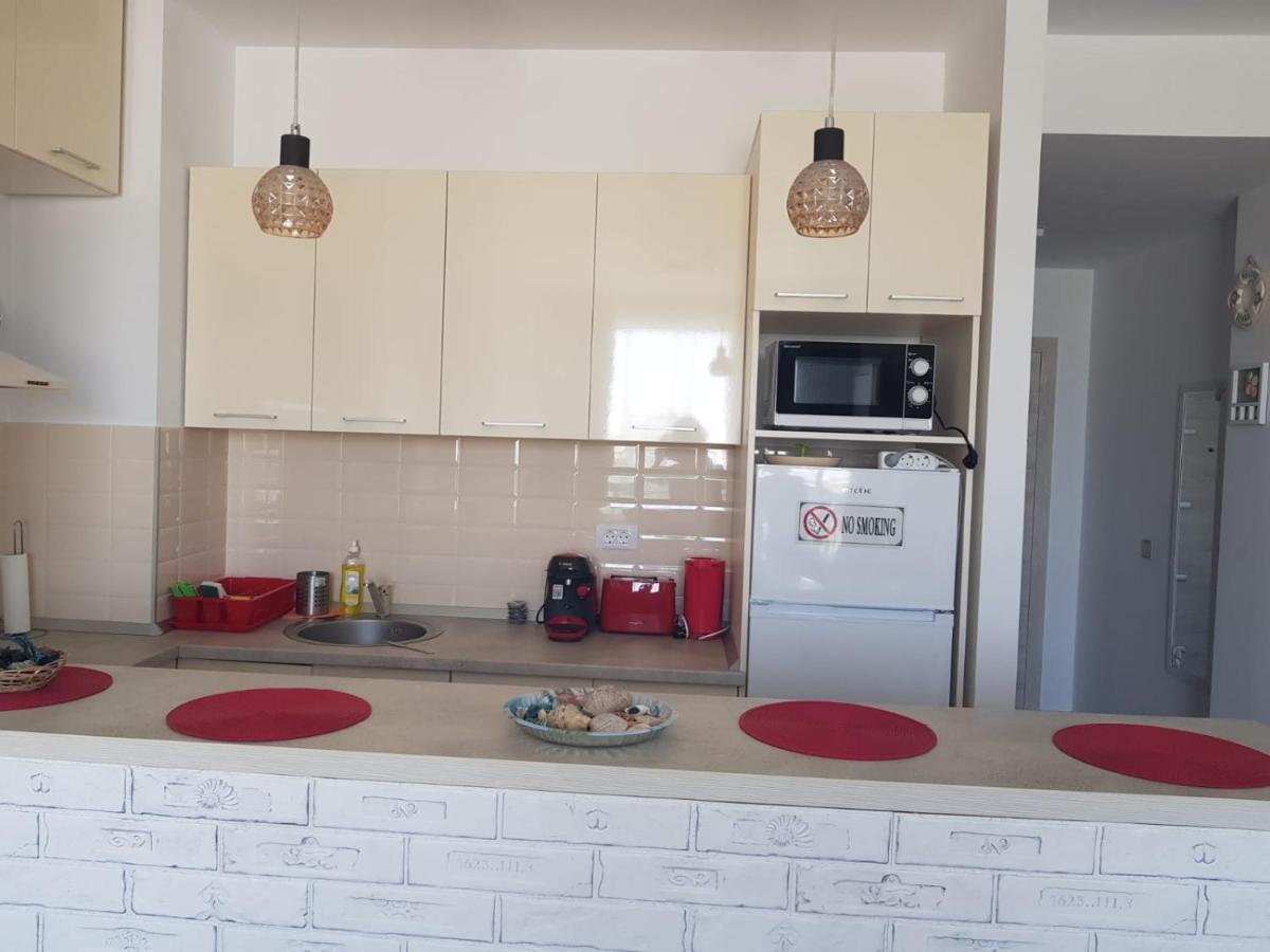 Estival Studio By Onix Blue Mamaia Nord Apartment Navodari Bagian luar foto