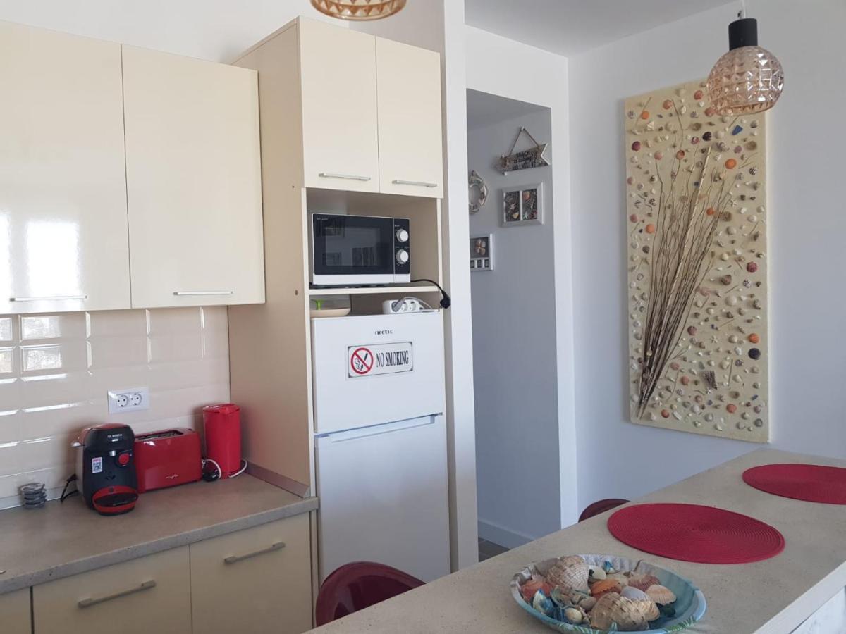 Estival Studio By Onix Blue Mamaia Nord Apartment Navodari Bagian luar foto